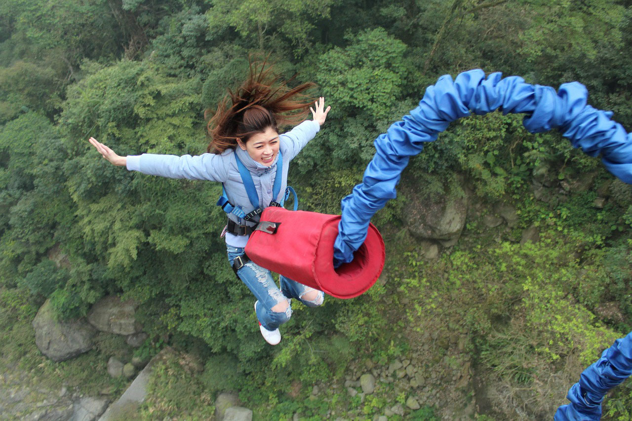 bungee-jump